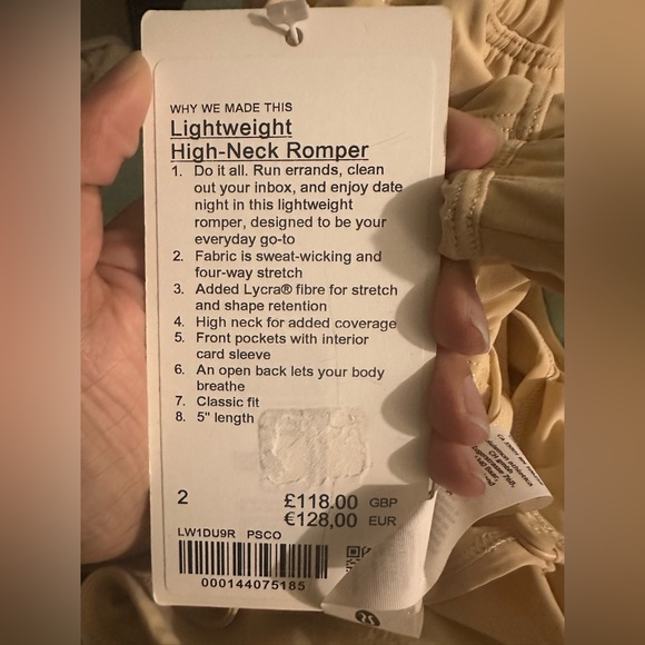 Lululemon high neck lightweight Romper NWT European 2 fits medium - Picture 4 of 4